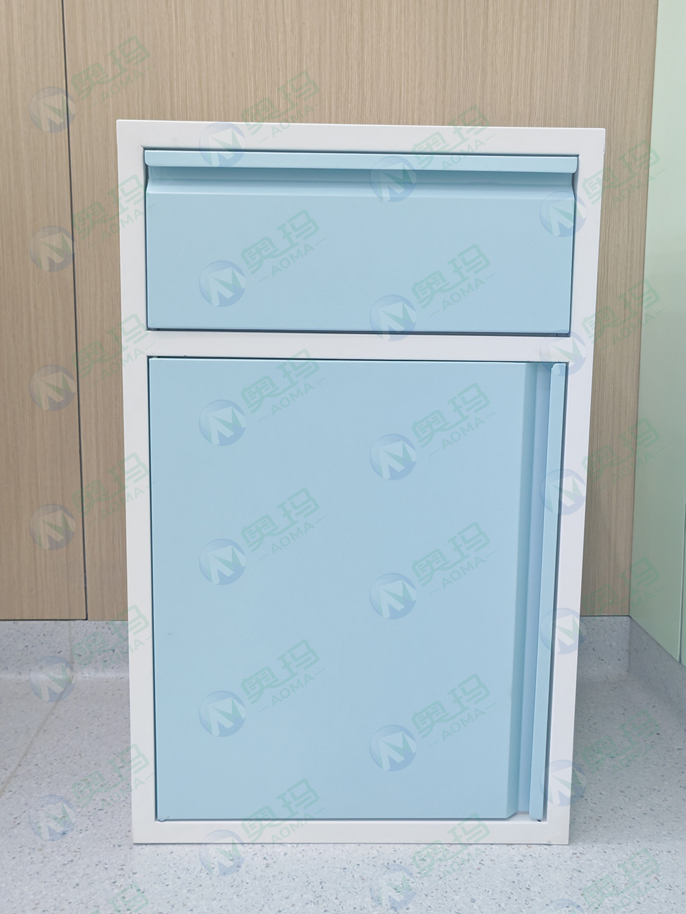 Medical bedside table