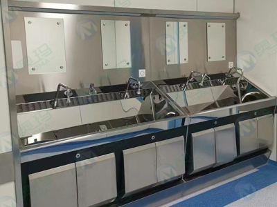 Hand washing sink in the operating room