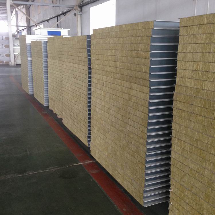 Sandwich panel with mineral wool and colored steel Sandwich panel with mineral wool and colored steel