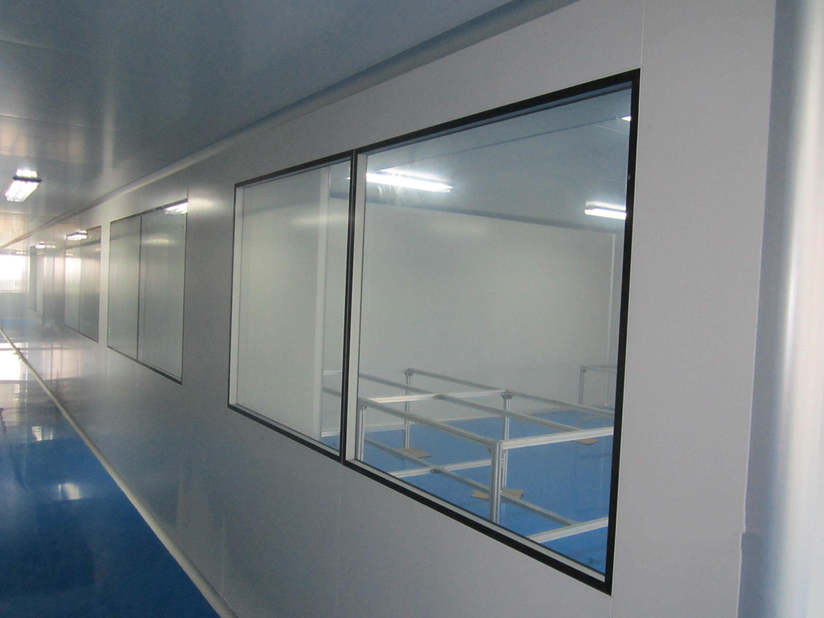 Clean room window Clean room window