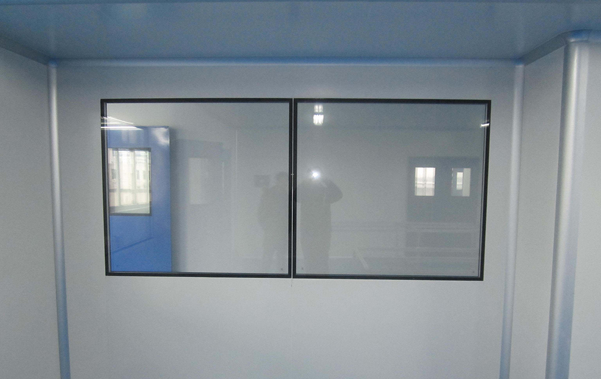 Clean room window Clean room window